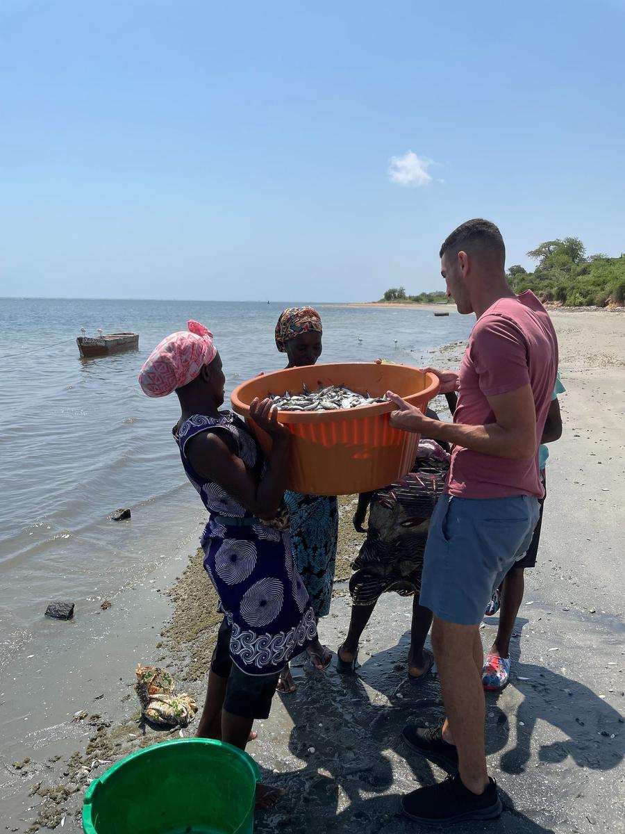 Photo 6 of Angola, taken by Cameron Mofid