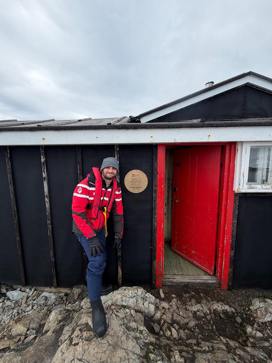 Photo 19 of Antarctica, taken by Cameron Mofid