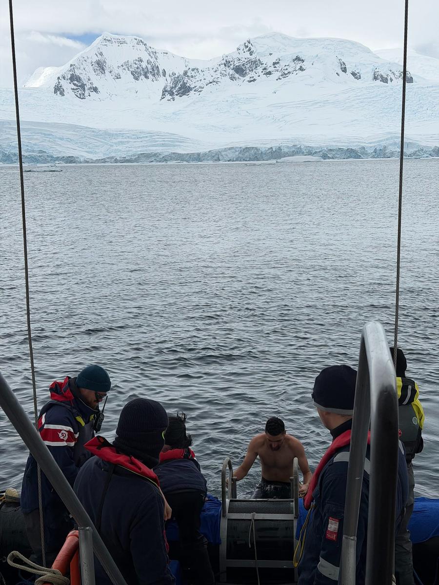 Photo 20 of Antarctica, taken by Cameron Mofid