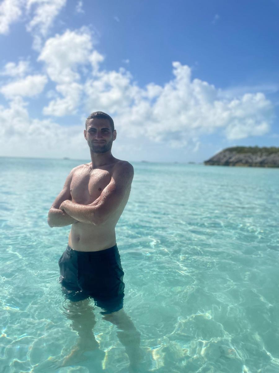 Photo 19 of Bahamas, taken by Cameron Mofid