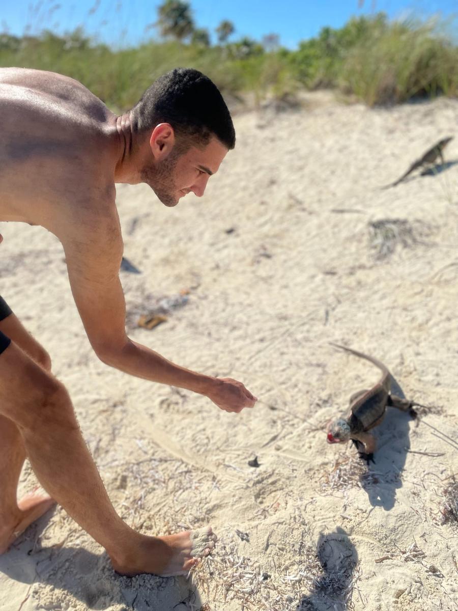 Photo 12 of Bahamas, taken by Cameron Mofid