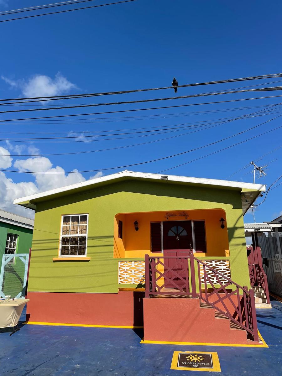 Photo 6 of Barbados, taken by Cameron Mofid