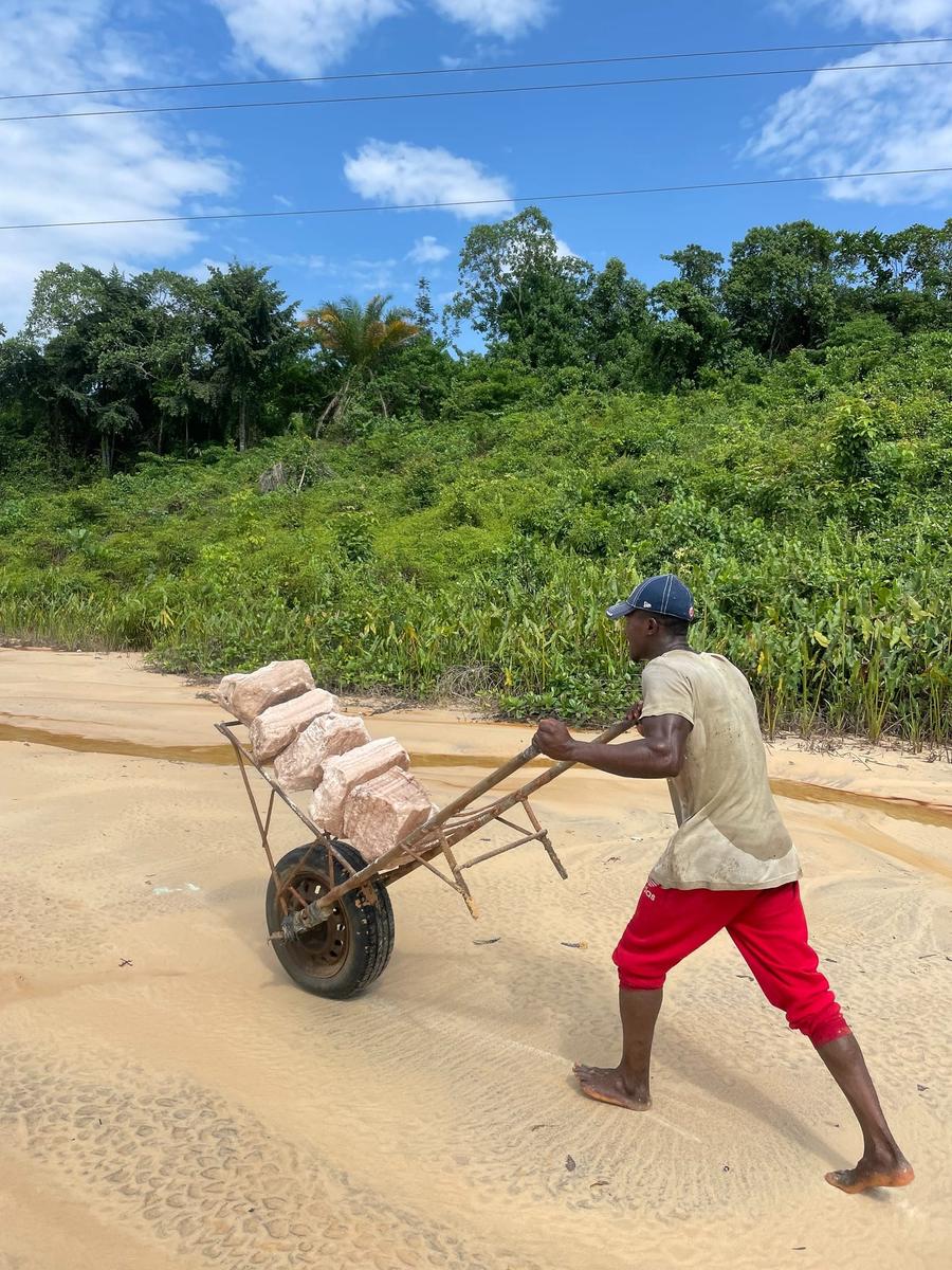 Photo 3 of Congo, taken by Cameron Mofid