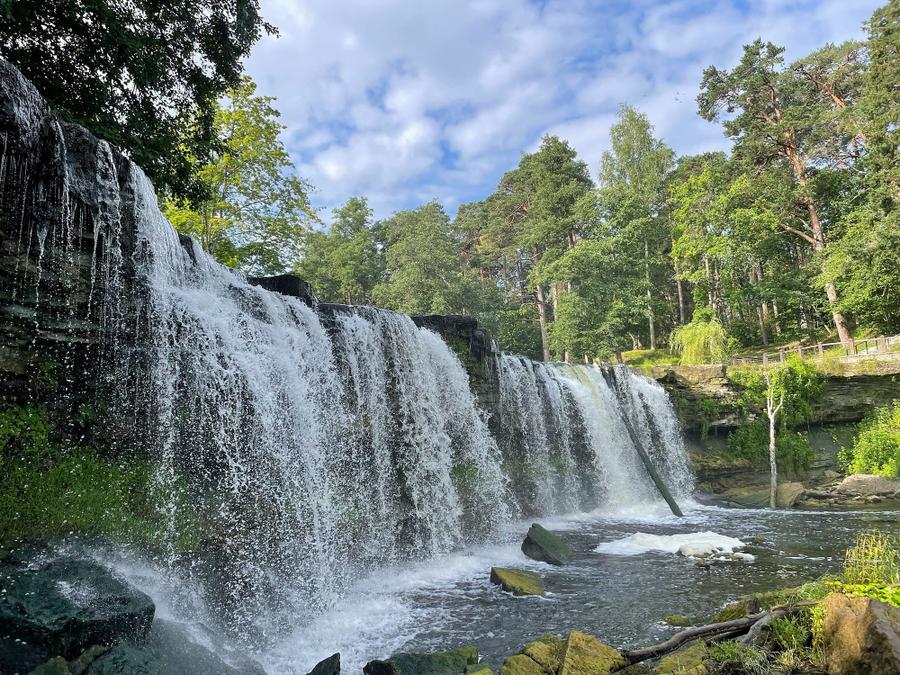 Photo 15 of Estonia, taken by Cameron Mofid