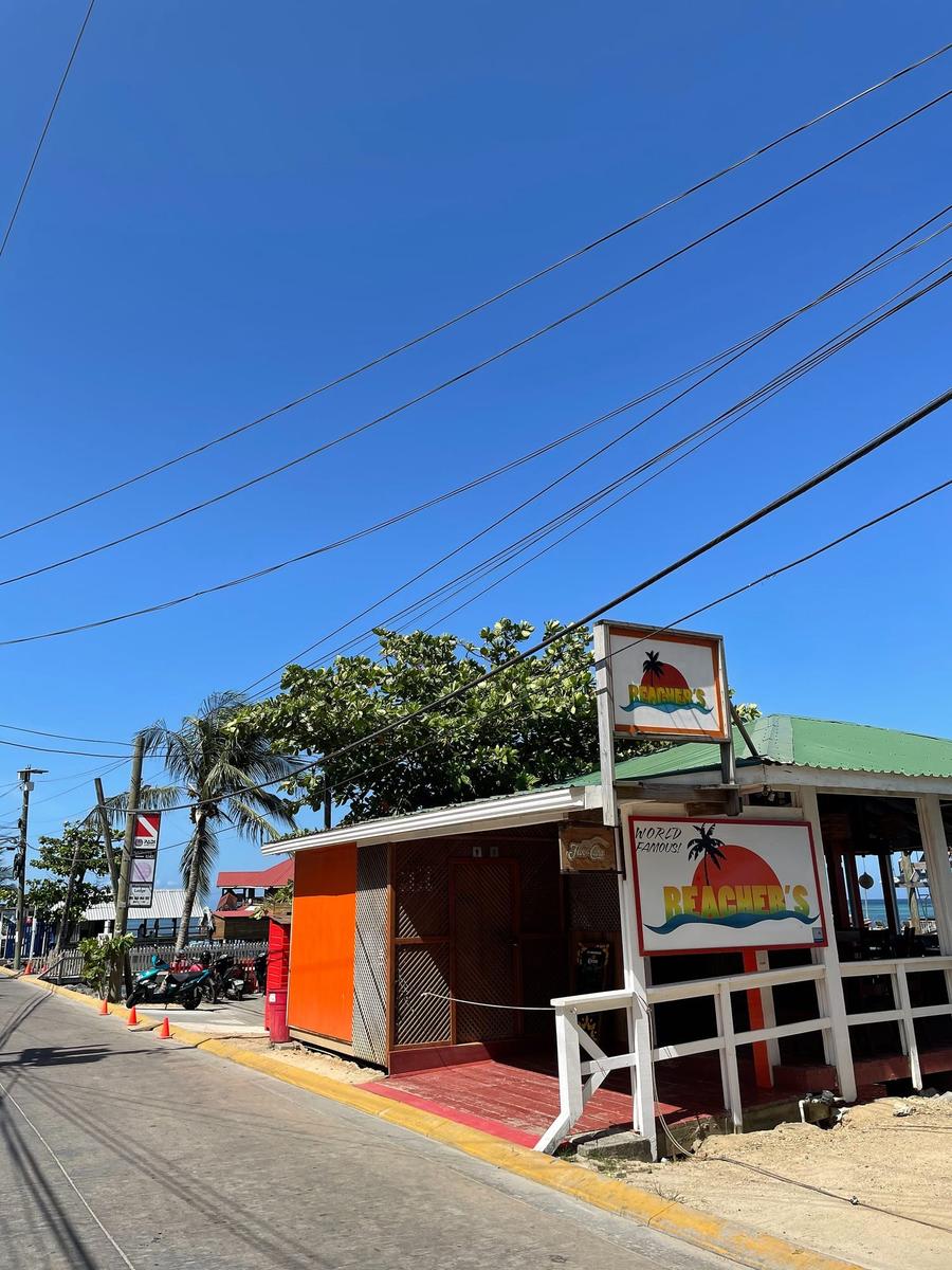 Photo 2 of Honduras, taken by Cameron Mofid