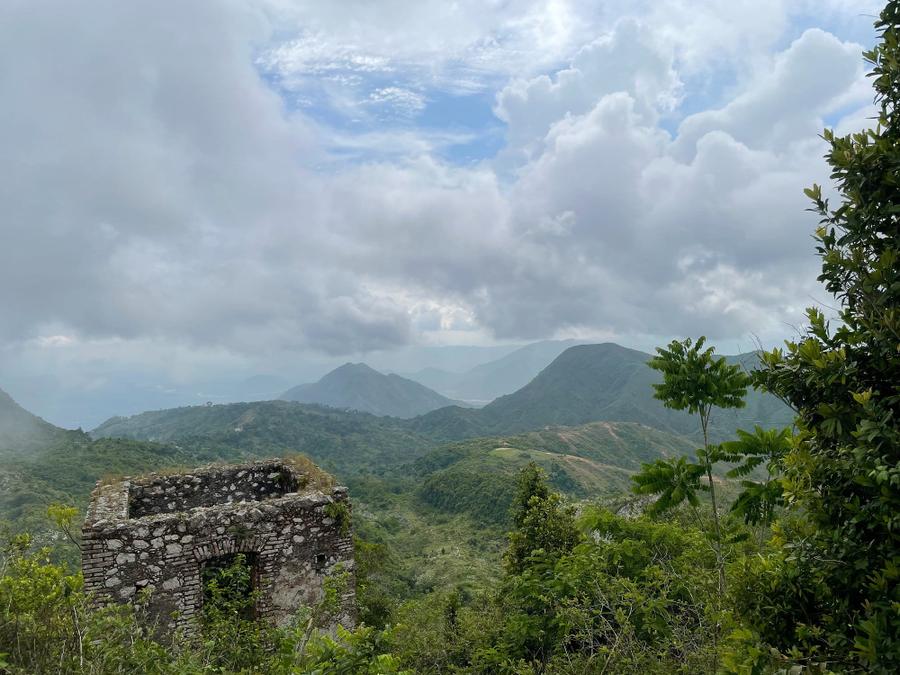 Photo 4 of Haiti, taken by Cameron Mofid