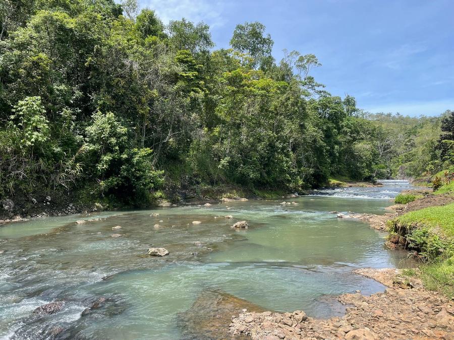 Photo 5 of Papua New Guinea, taken by Cameron Mofid