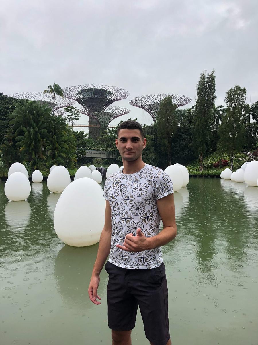 Photo 8 of Singapore, taken by Cameron Mofid