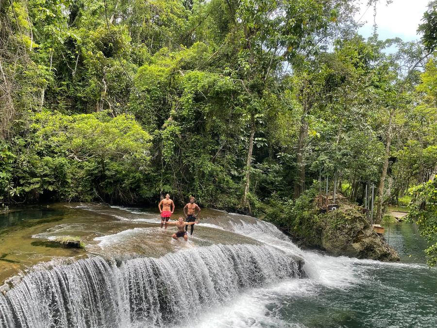 Photo 7 of Vanuatu, taken by Cameron Mofid