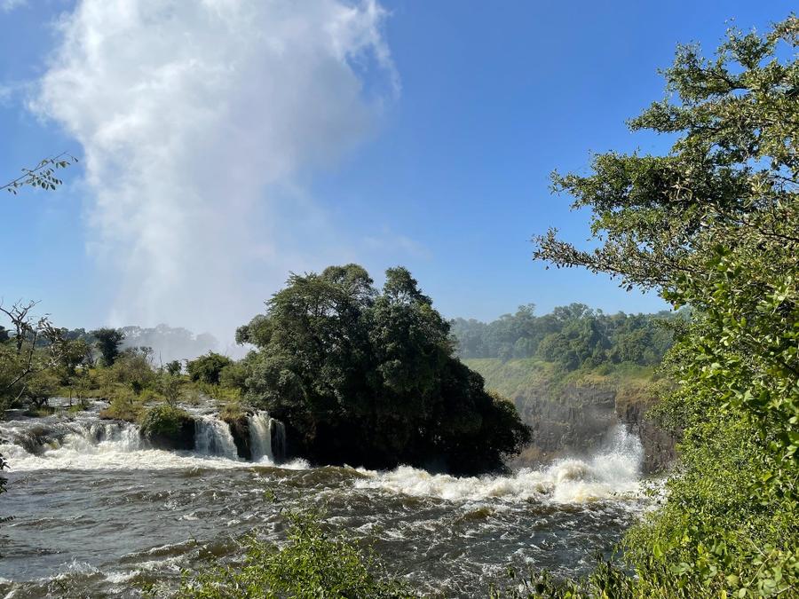 Photo 2 of Zimbabwe, taken by Cameron Mofid